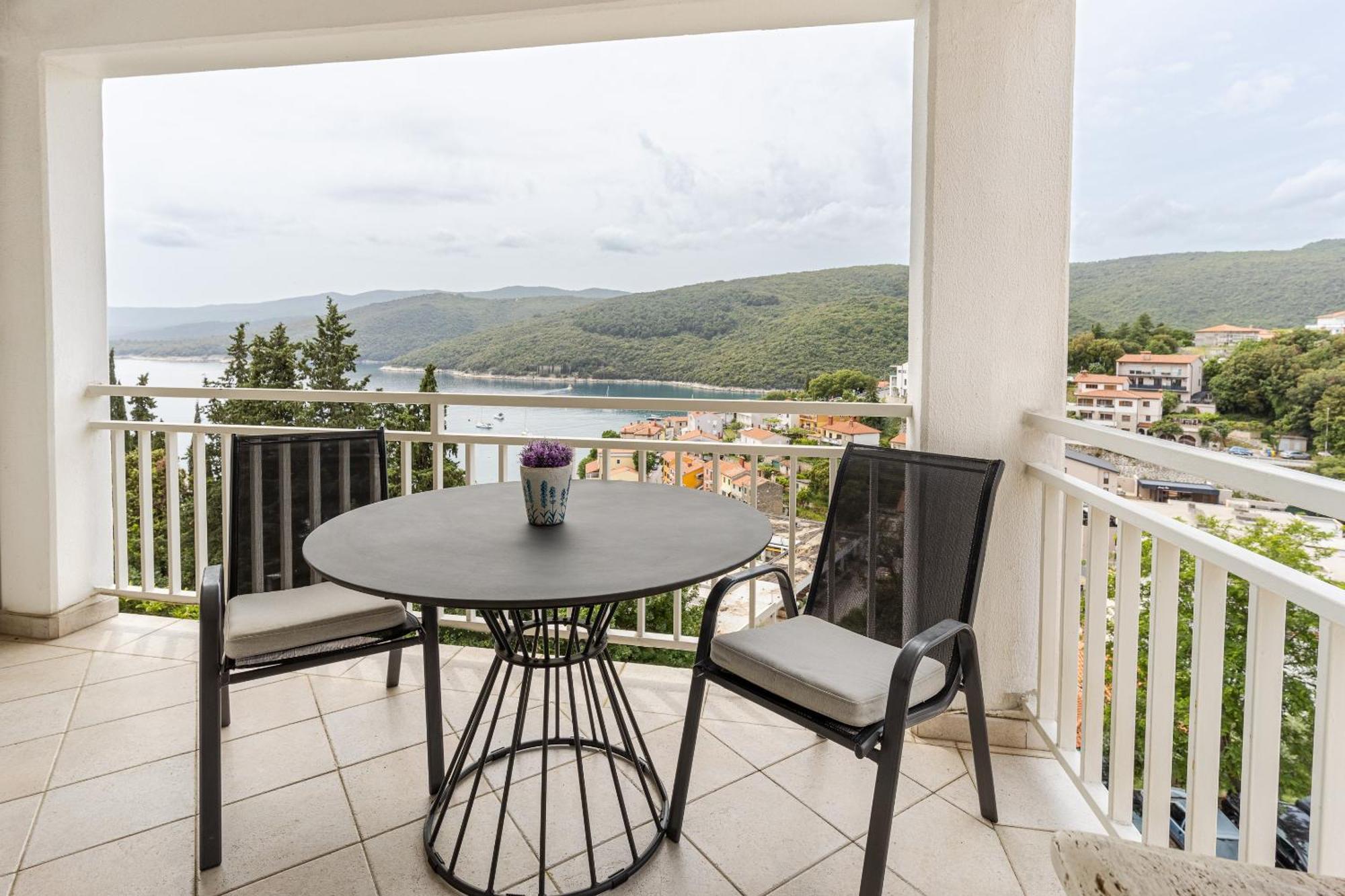 Apartments Sea View Rabac Exterior photo
